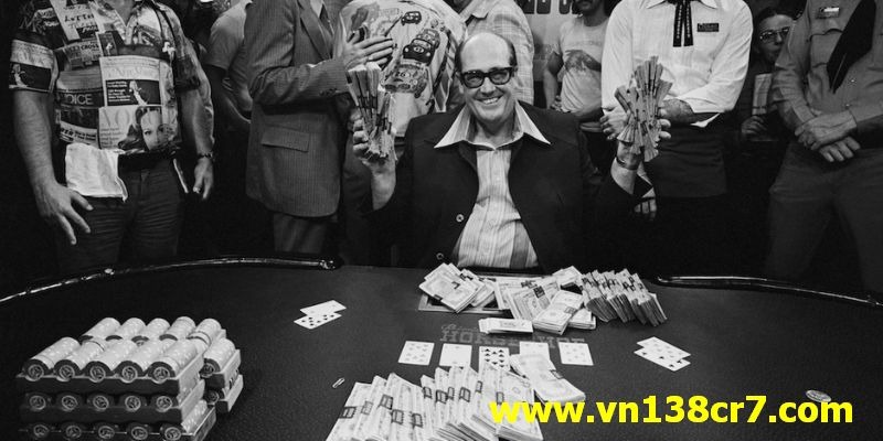 Doyle Brunson thắng lớn ngay từ lần chơi đầu tiên