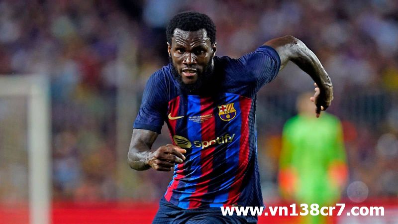 Franck Kessie ghi bàn