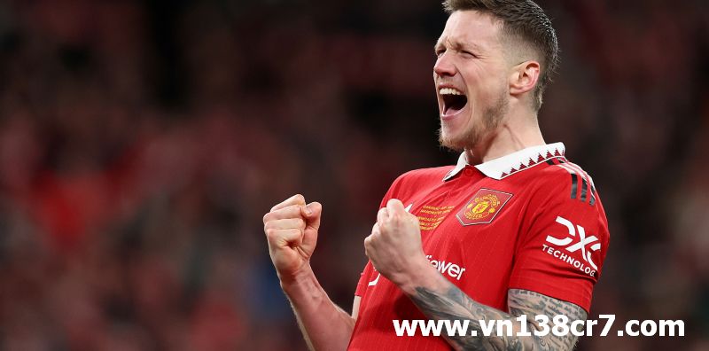 Tại sao Wout Weghorst được MU tin tưởng?