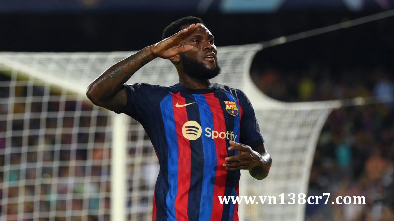 Franck Kessie có thể rời Camp Nou