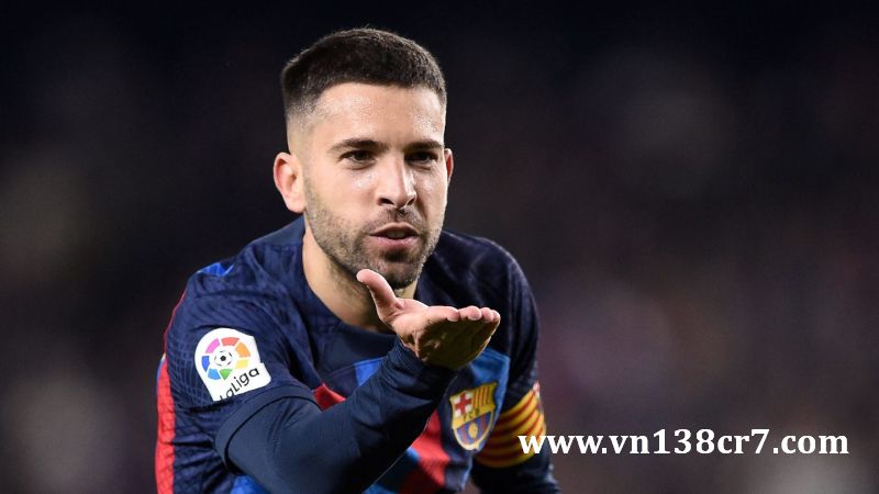 Alba được Inter Milan chú ý