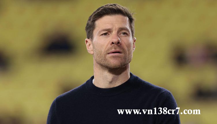Alonso hứa hẹn sẽ quay lại dẫn dắt Liverpool