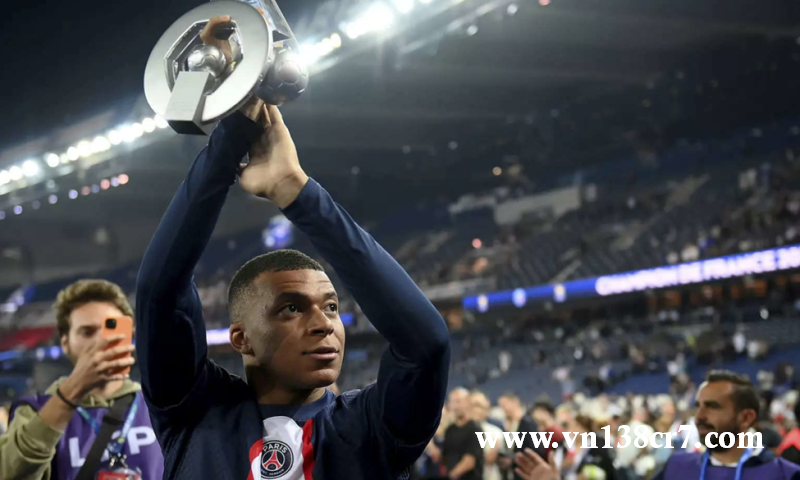 Mbappe được PSG đề nghị bản hợp đồng lên tới 1 tỷ Euro