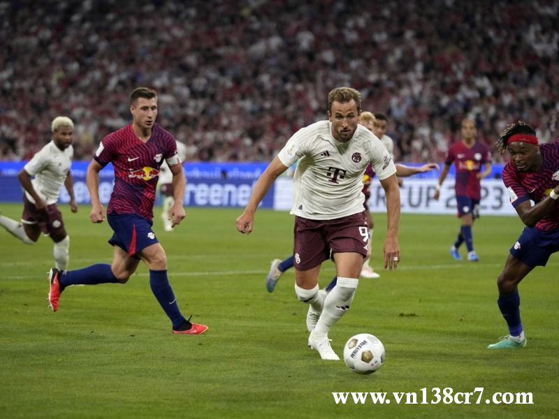 Kane vừa thua Siêu cúp Đức với Bayern Munich