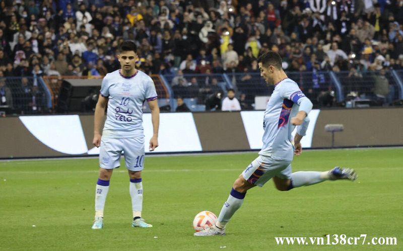 Anh đã chuyển đến Saudi Pro League khi kết thúc hợp đồng với MU